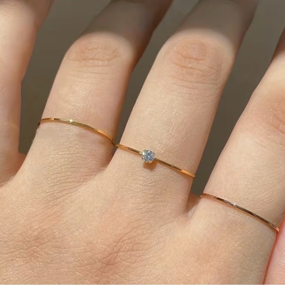 Delicate Gold Solitaire Midi Ring - Minimalist Women Jewelry